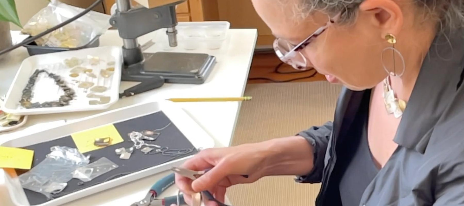Suzanne Schwartz designing Jewelry
