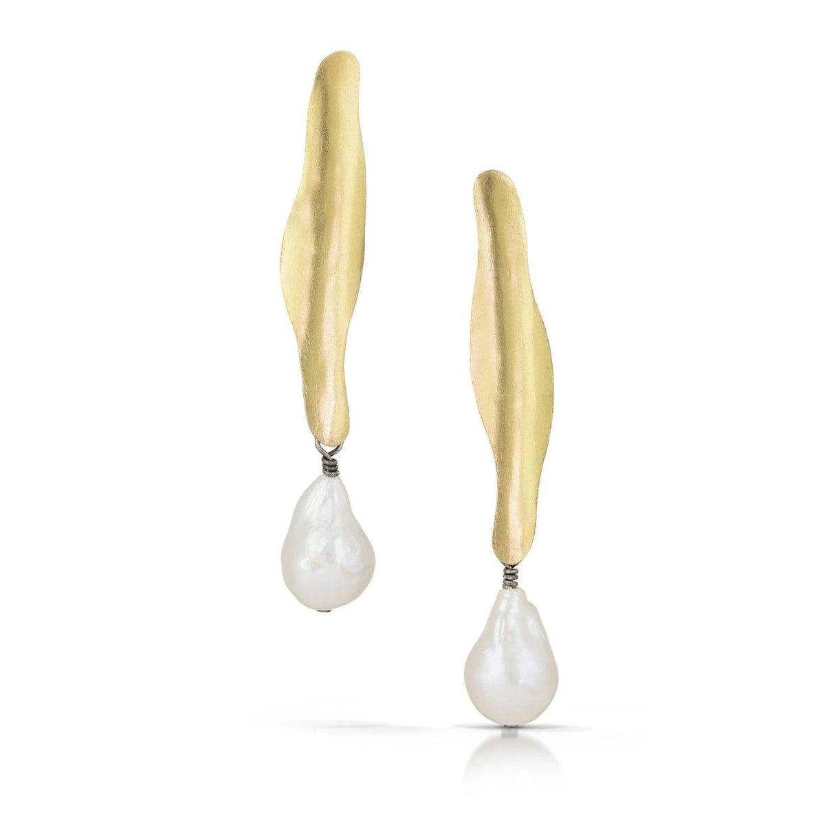 Long 18k Pearl Hanging Earrings