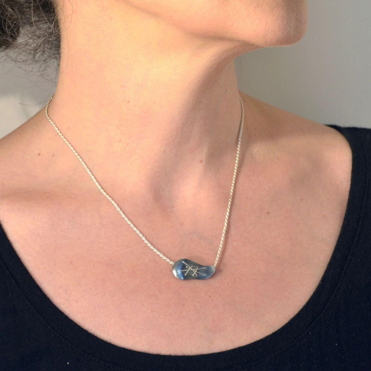 Single Cascade Pendant Necklace