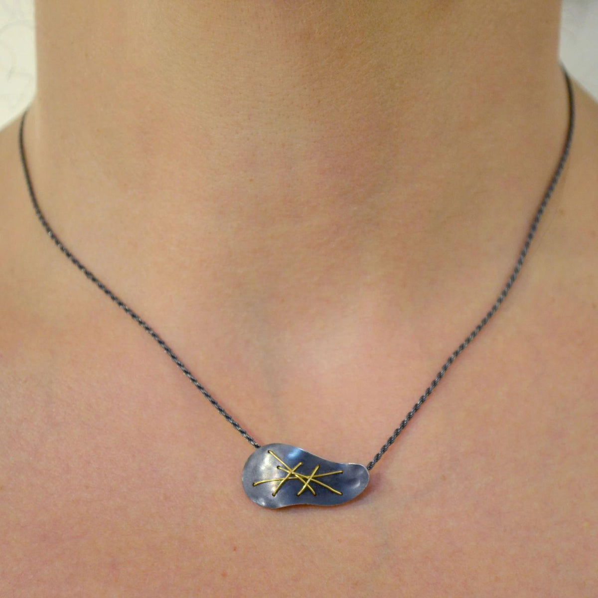 Single Cascade Pendant Necklace
