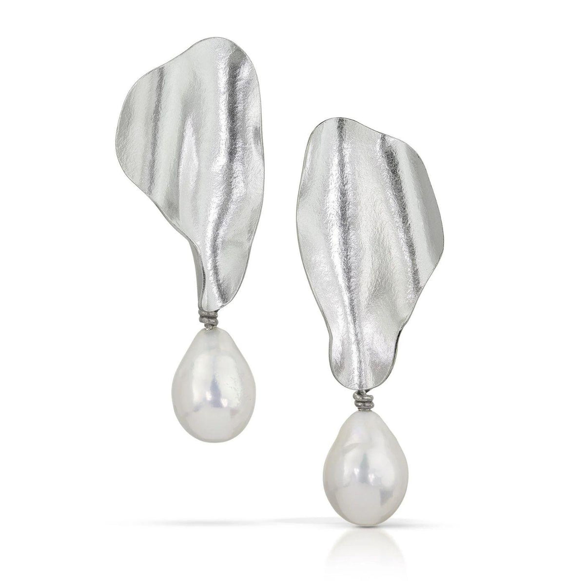 Wave of Grace Pearl Earrings