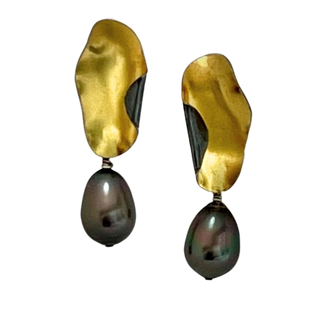 22k Harmony Baroque Pearl Earring with Tahitian Pearl