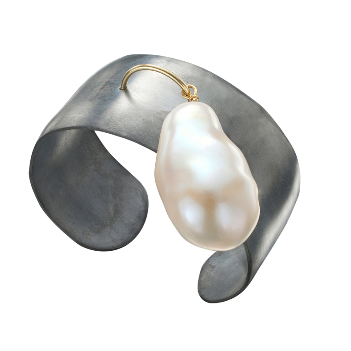 Suzanne Schwartz Pearl Oxidized Bracelet